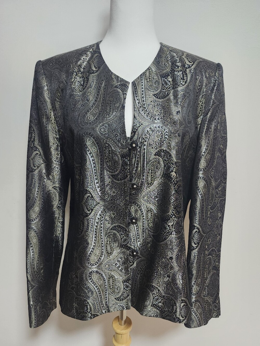 Vintage Chapter Metallic Paisley Button-Front Jacket - Black & Silver